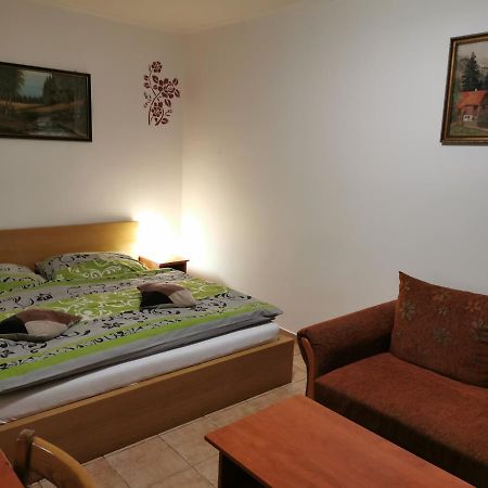 Penzion Rudolf Prievidza Esterno foto