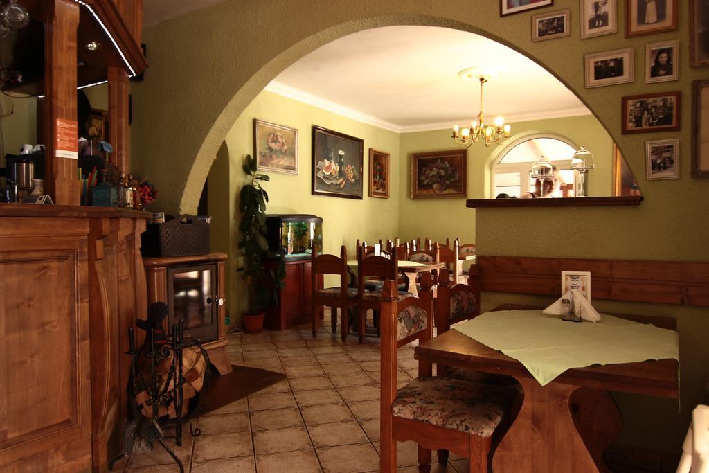 Penzion Rudolf Prievidza Esterno foto