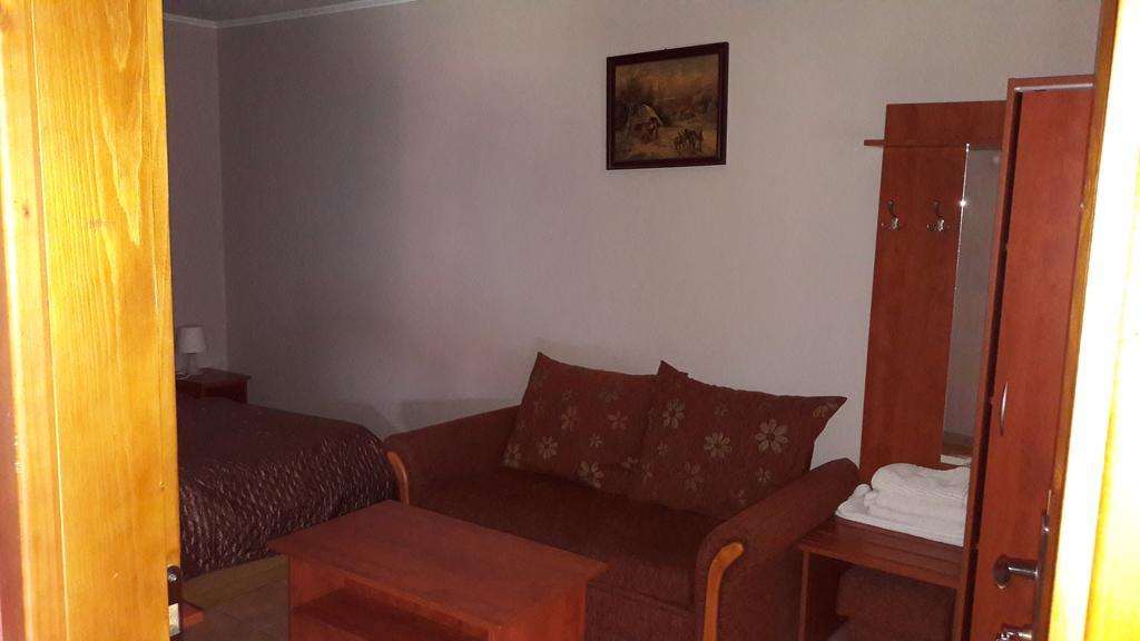 Penzion Rudolf Prievidza Esterno foto