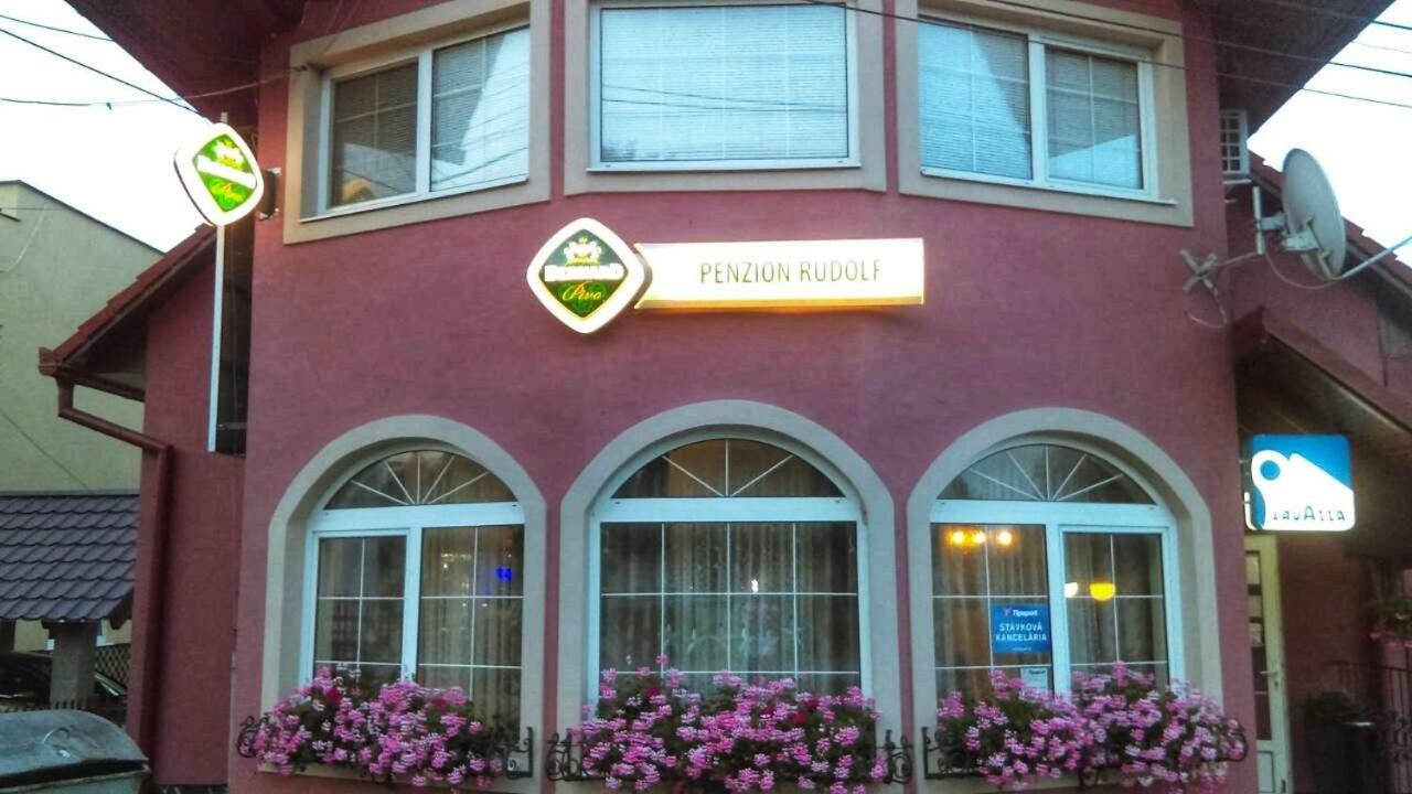 Penzion Rudolf Prievidza Esterno foto